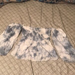 Long sleeve off shoulder shirt